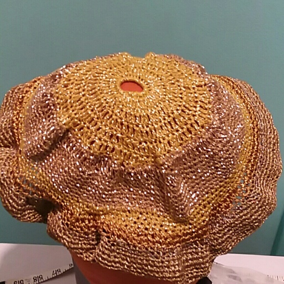 Golden Play Hat - Picture 2 of 2